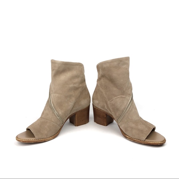Summit by White Mountain | Fantasia Suede Booties - Picture 3 of 8